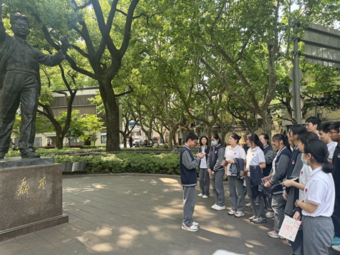 1762416405319965.jpg 4-学生外出参观 (4).jpg